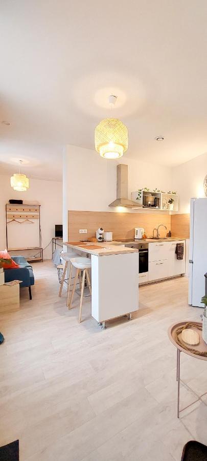 Artpink - Ideal Pros - Proche Commerces - Agathor Montlucon Bagian luar foto
